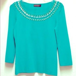 🦋PRICE DROP⬇️🛍Dressy Blouse with beaded neck